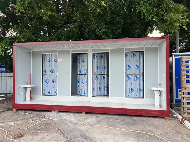 移动厕所岗亭07