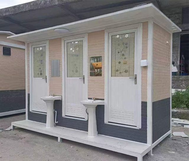 金属雕花板厕所5